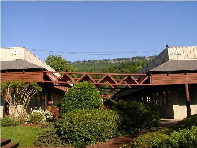 1200 Mountain Creek Rd, Chattanooga, TN 37405
